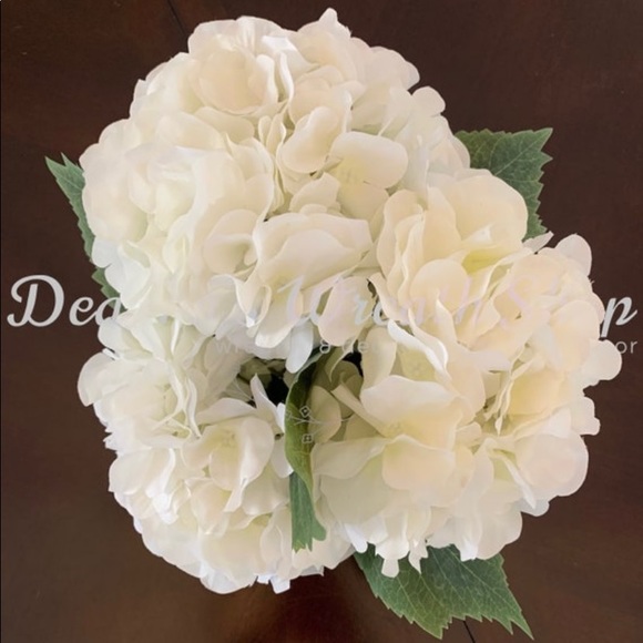 White Hydrangea Floral Centerpiece - Picture 2 of 4